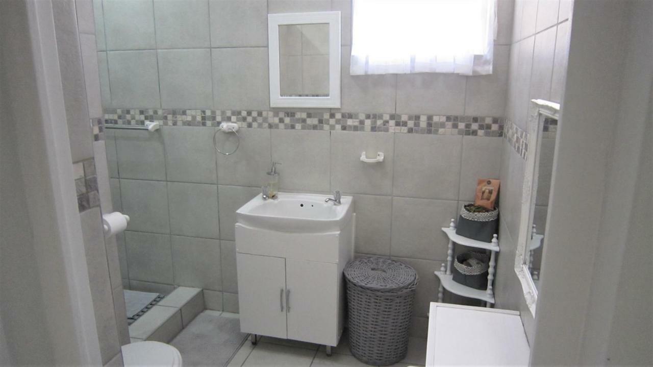 See Rus Self Catering Unit In Westbrook Kzn Private Neat And Cosy Kültér fotó